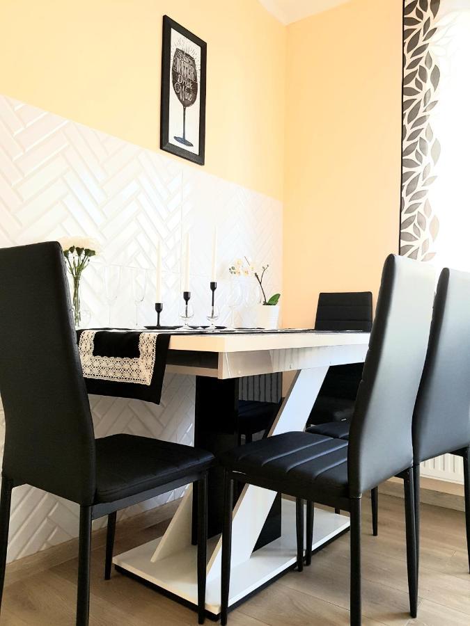 Apartment Glamour Downtown Balcony Krakow Luaran gambar